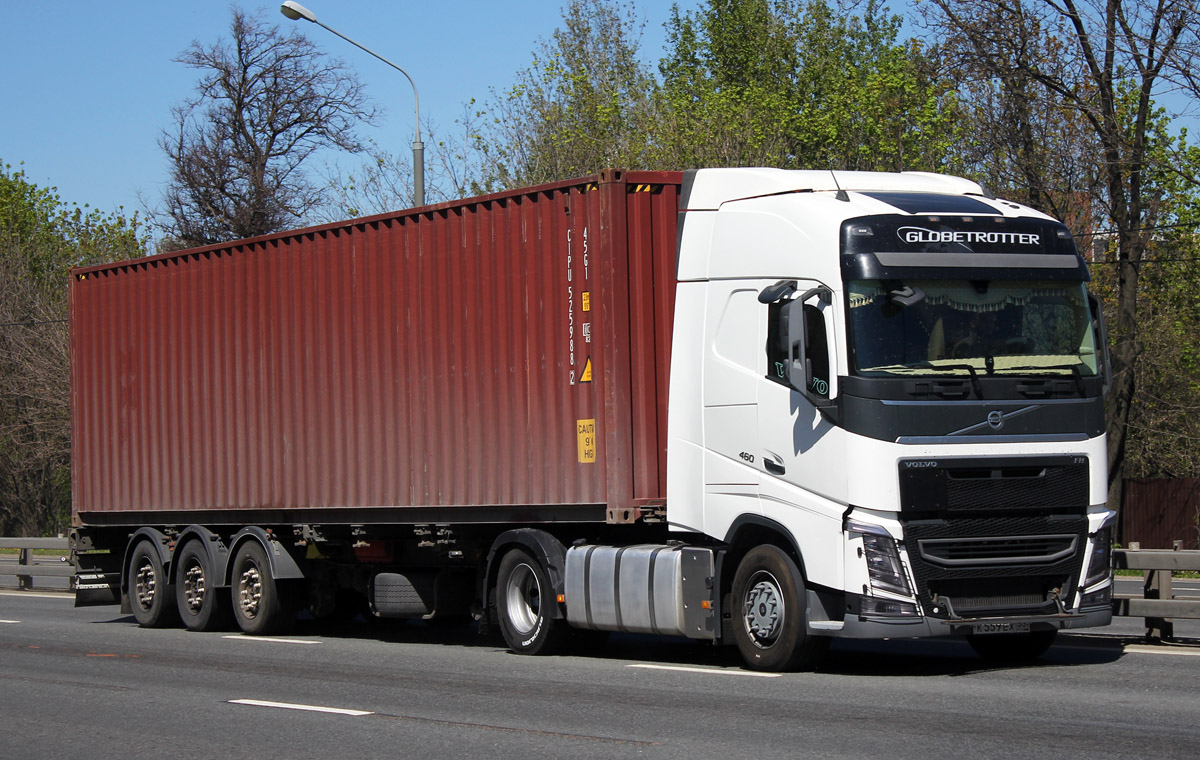 Новгородская область, № К 559 ЕХ 53 — Volvo ('2012) FH.460