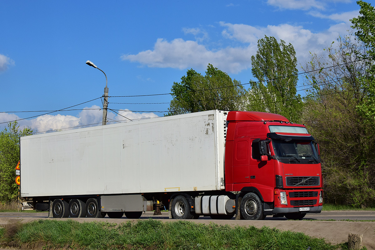 Дагестан, № Р 195 СМ 05 — Volvo ('2002) FH12.440