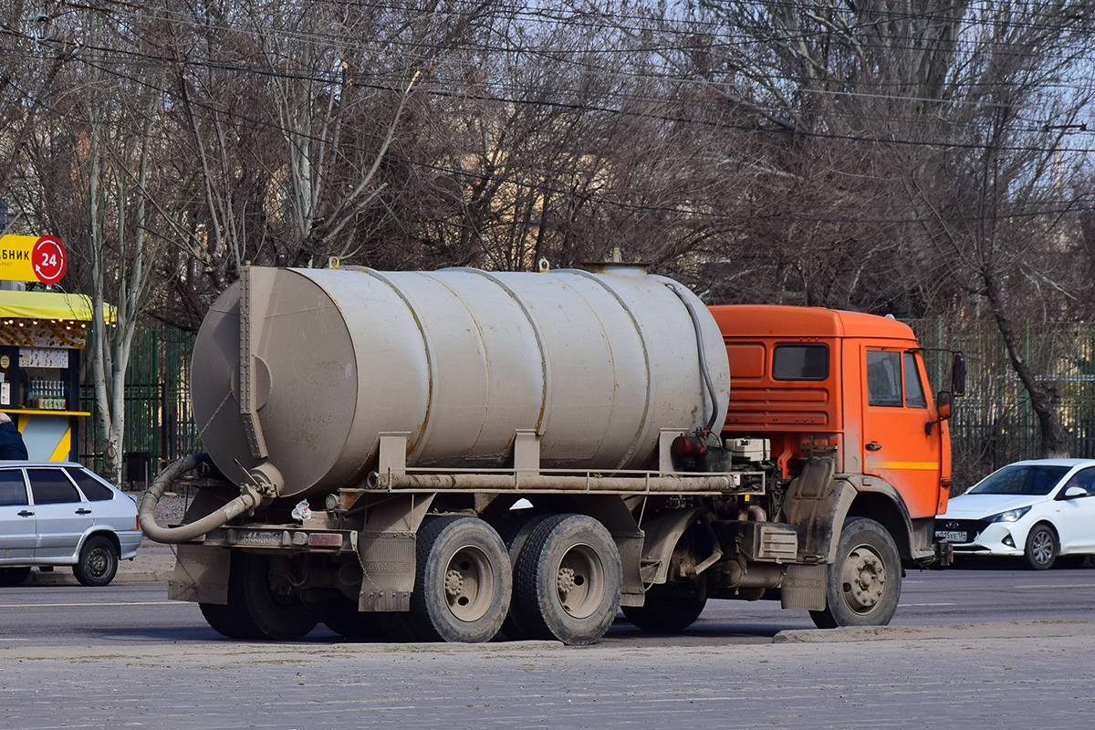 Волгоградская область, № М 668 НО 134 — КамАЗ-65115-62