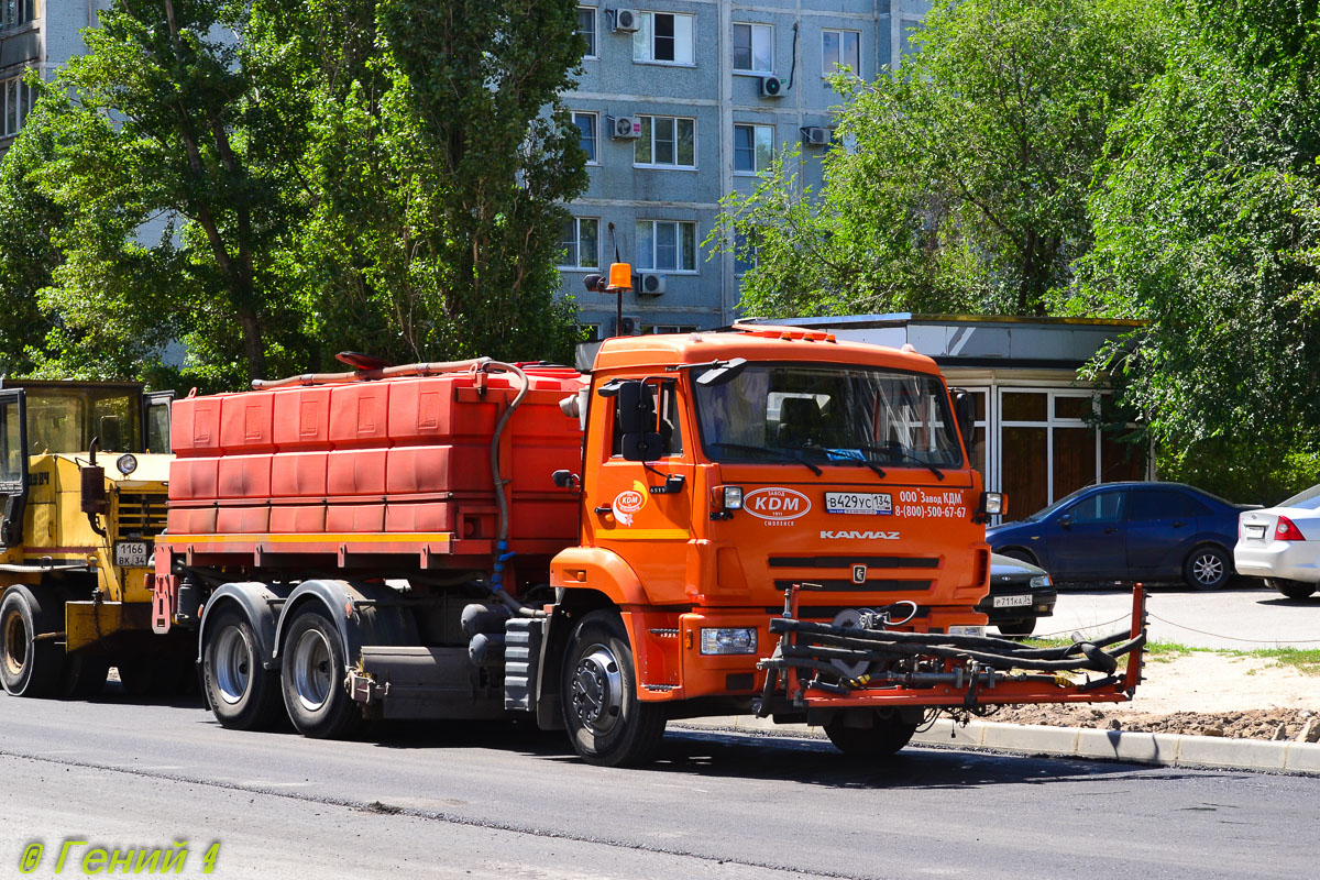 Волгоградская область, № В 429 УС 134 — КамАЗ-65115-42