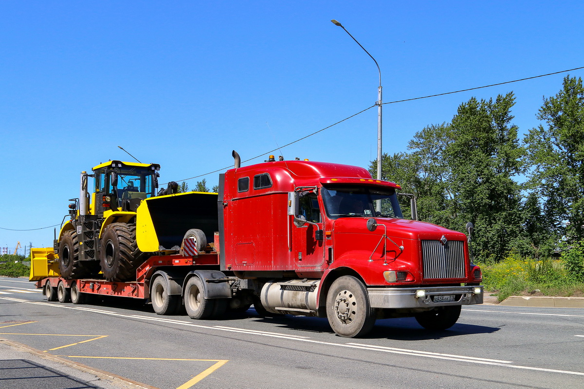 Санкт-Петербург, № А 454 АК 178 — International 9400; Санкт-Петербург — Новая техника АО "Петербургский тракторный завод"