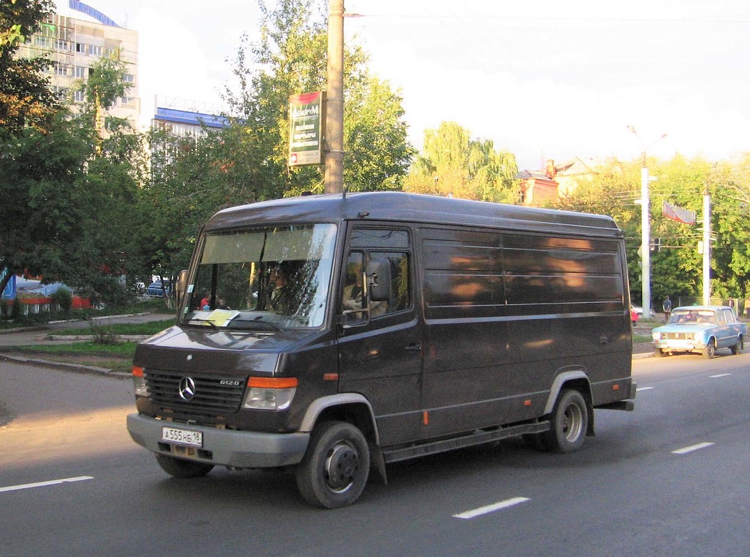 Удмуртия, № А 555 НЕ 18 — Mercedes-Benz Vario (общ.м)