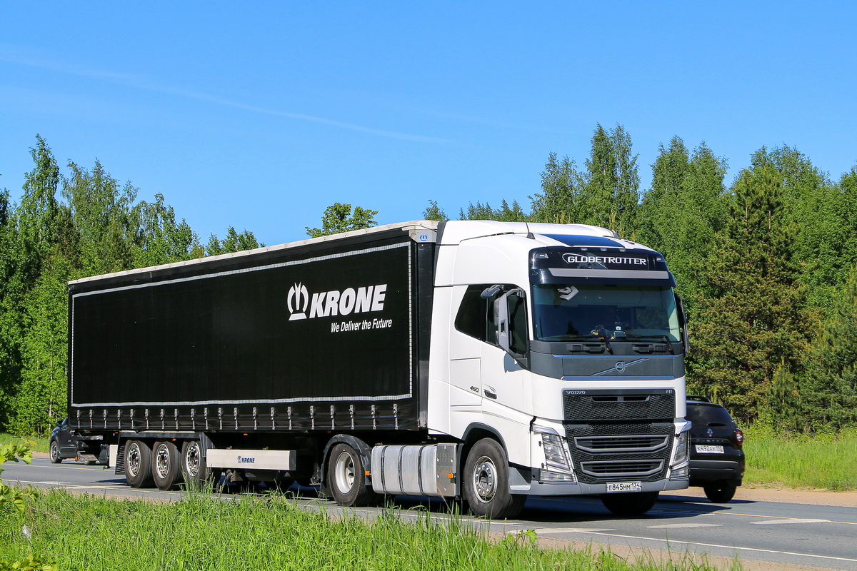 Волгоградская область, № Е 845 ММ 134 — Volvo ('2012) FH.460