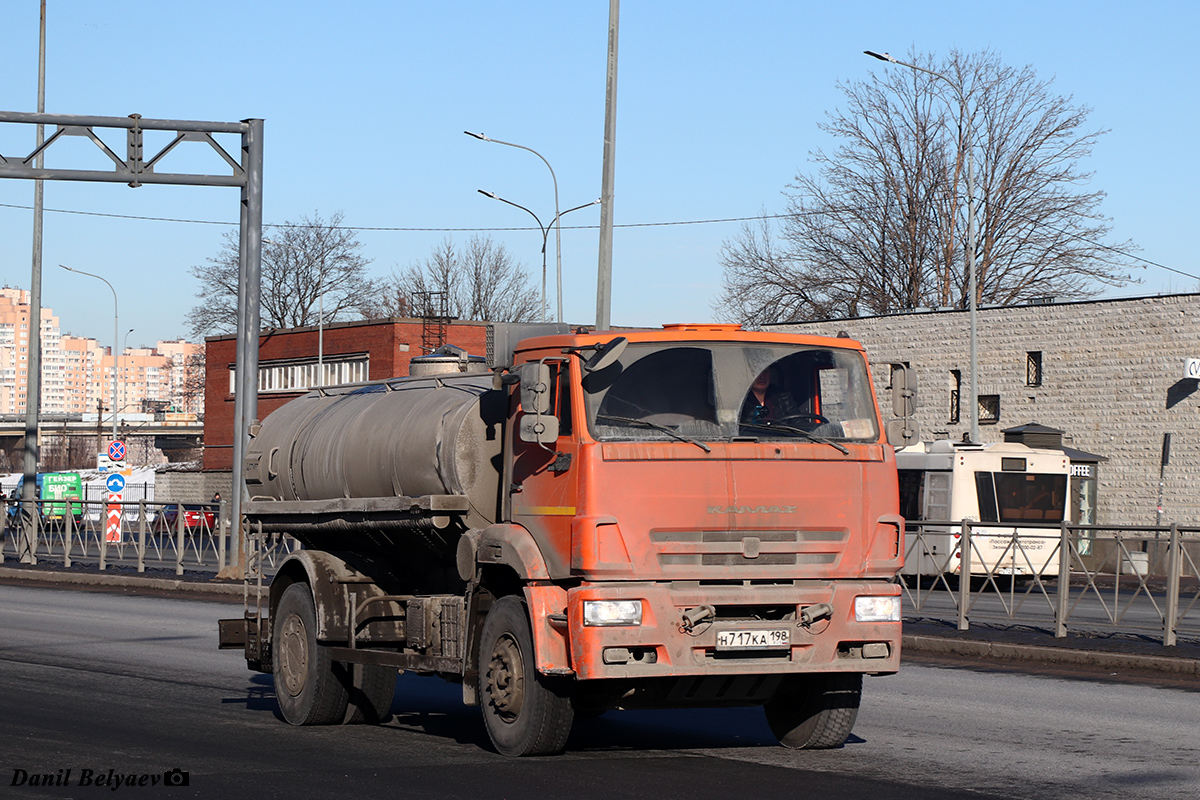 Санкт-Петербург, № Н 717 КА 198 — КамАЗ-53605-A5