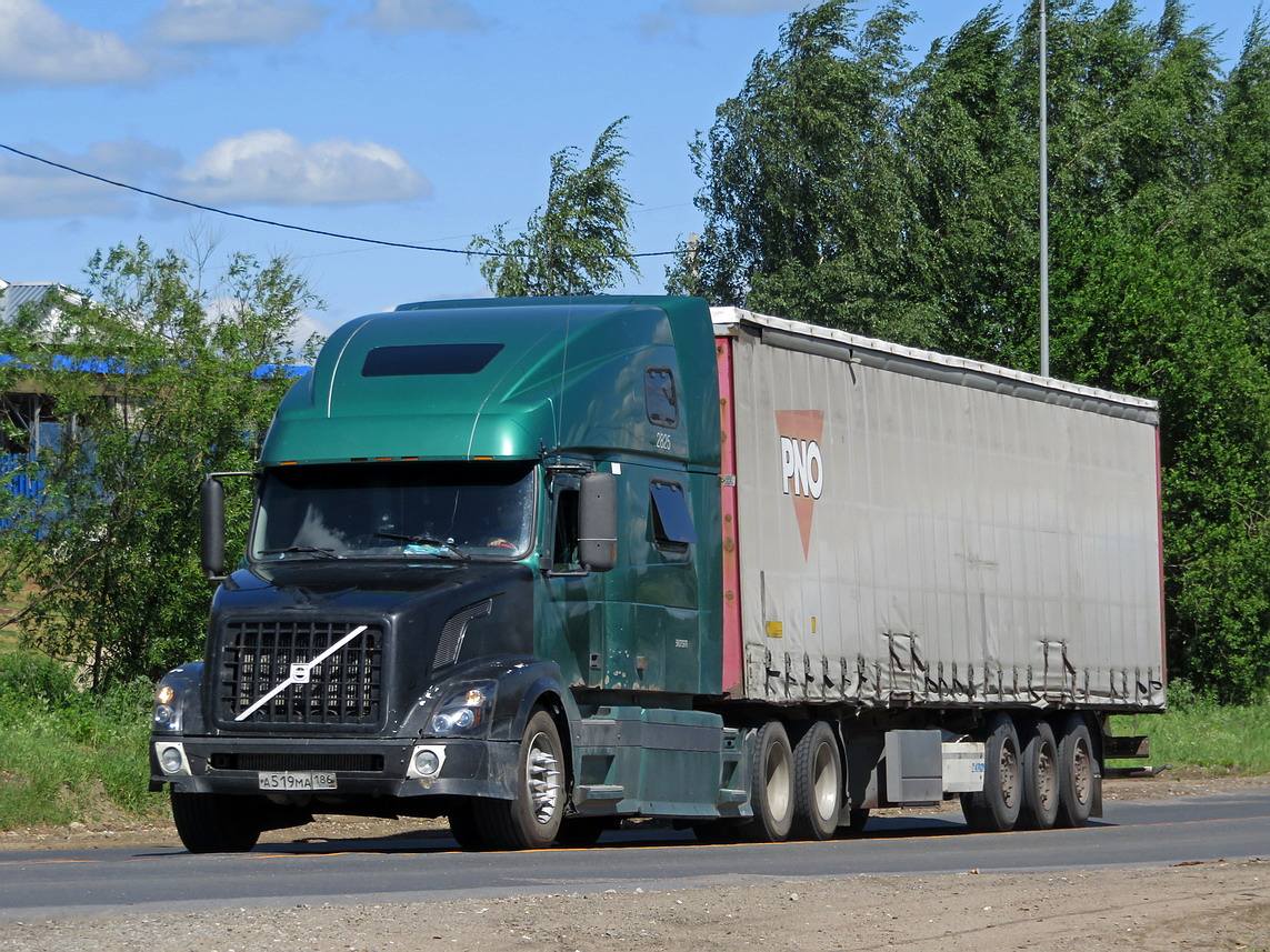 Ханты-Мансийский автоном.округ, № А 519 МА 186 — Volvo VNL780