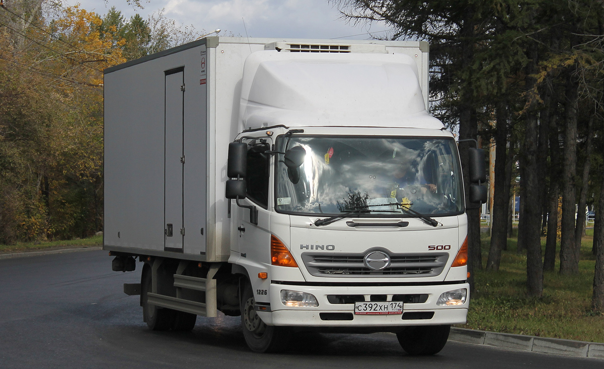 Челябинская область, № С 392 ХН 174 — Hino 500