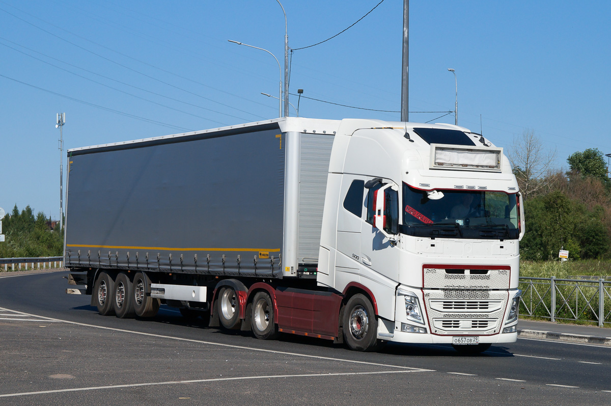 Архангельская область, № О 657 ОВ 29 — Volvo ('2012) FH.500