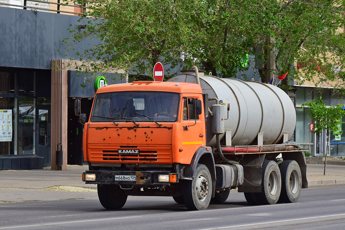 Волгоградская область, № М 668 НО 134 — КамАЗ-65115-62