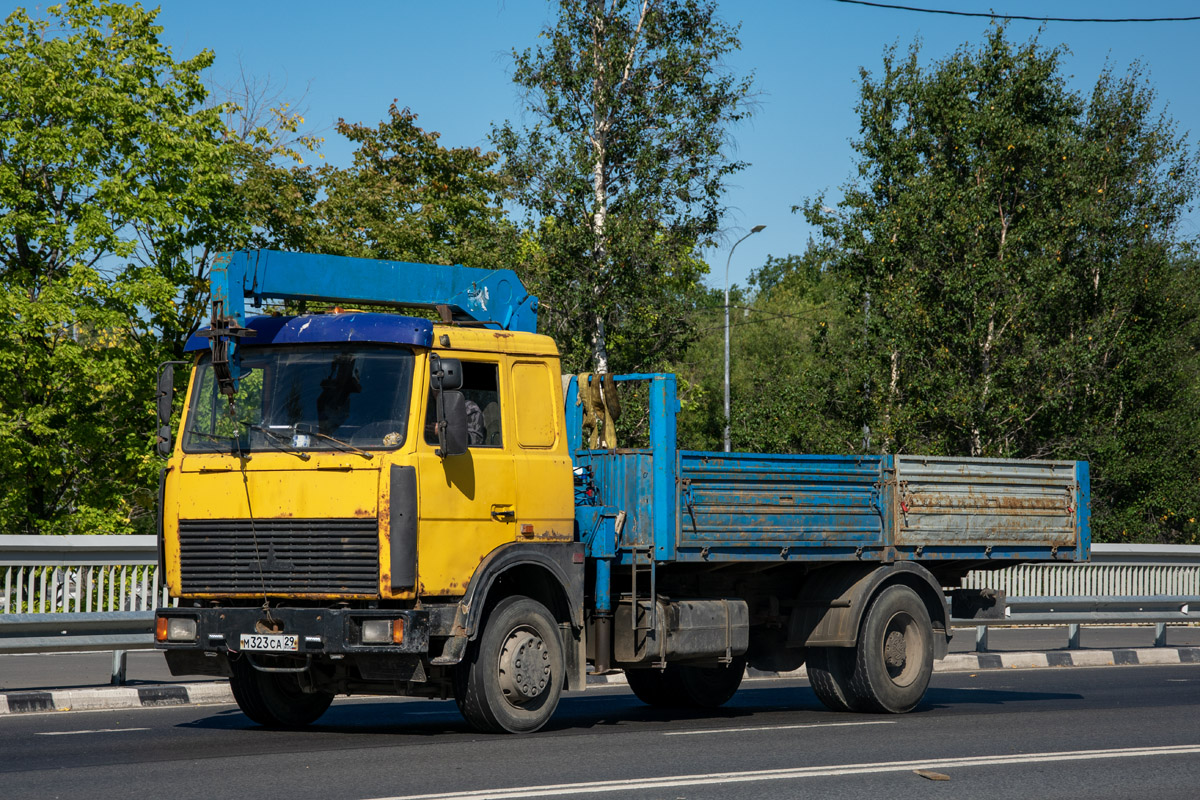 Архангельская область, № М 323 СА 29 — МАЗ-53366