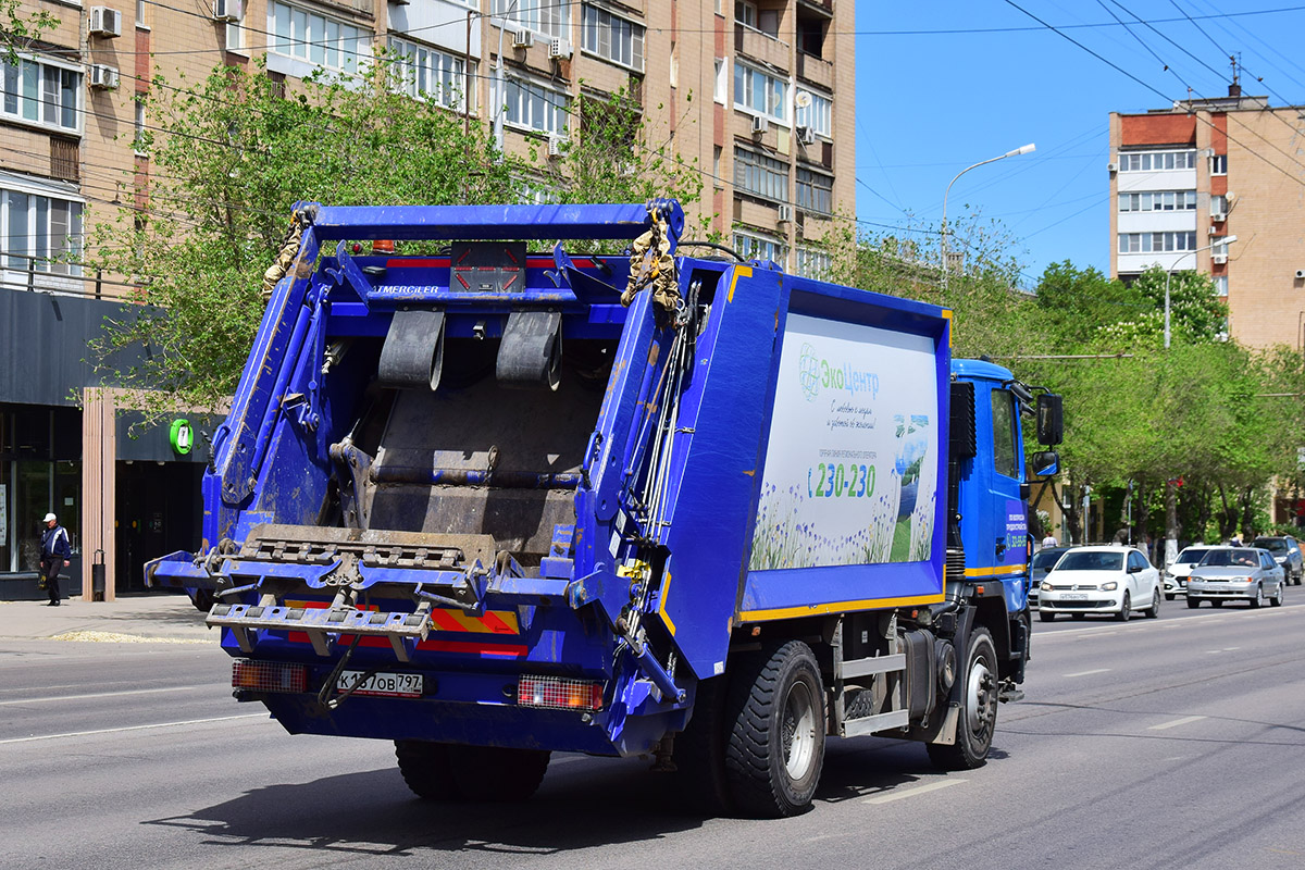 Волгоградская область, № К 137 ОВ 797 — МАЗ-534025