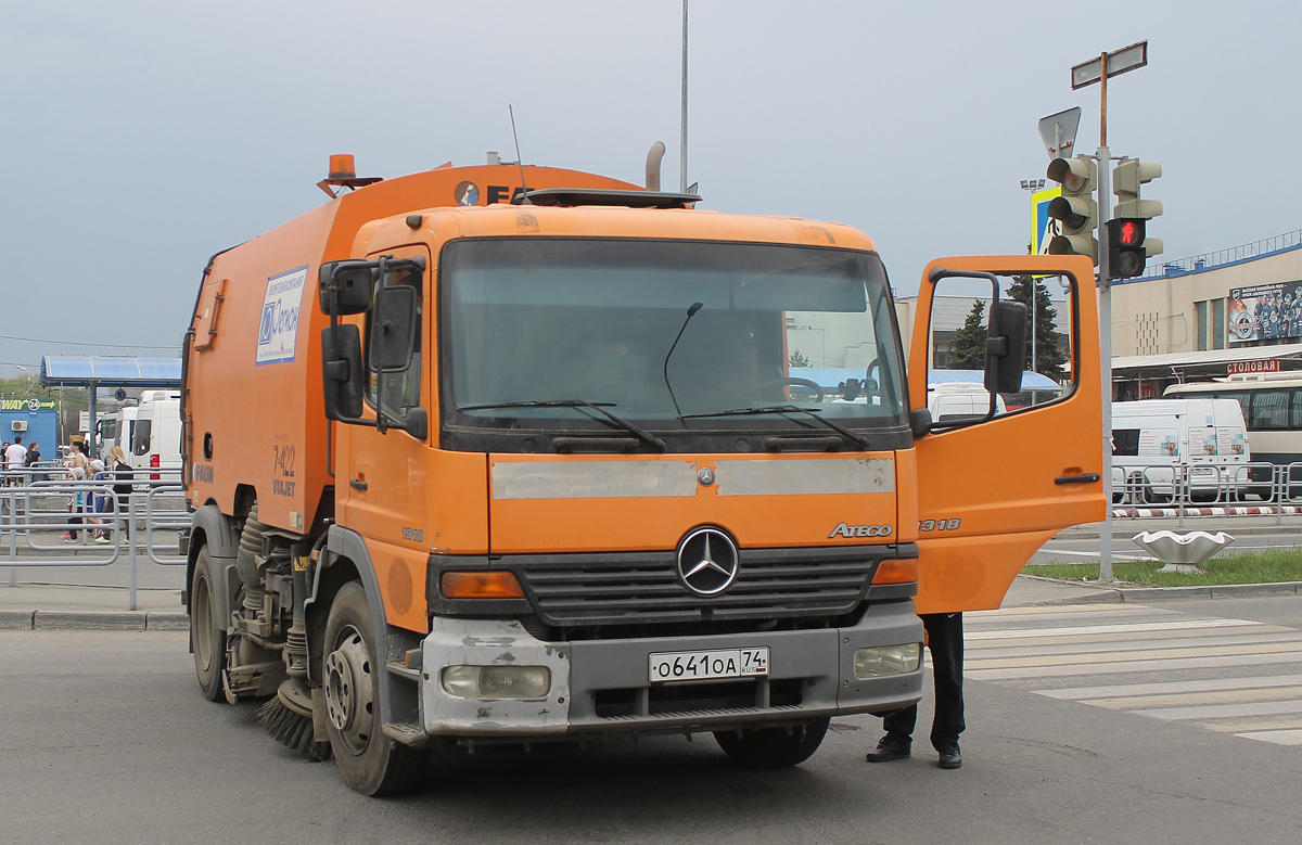 Челябинская область, № О 641 ОА 74 — Mercedes-Benz Atego 1318