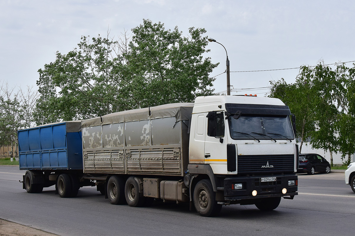 Волгоградская область, № Т 029 ХС 64 — МАЗ-6312A8