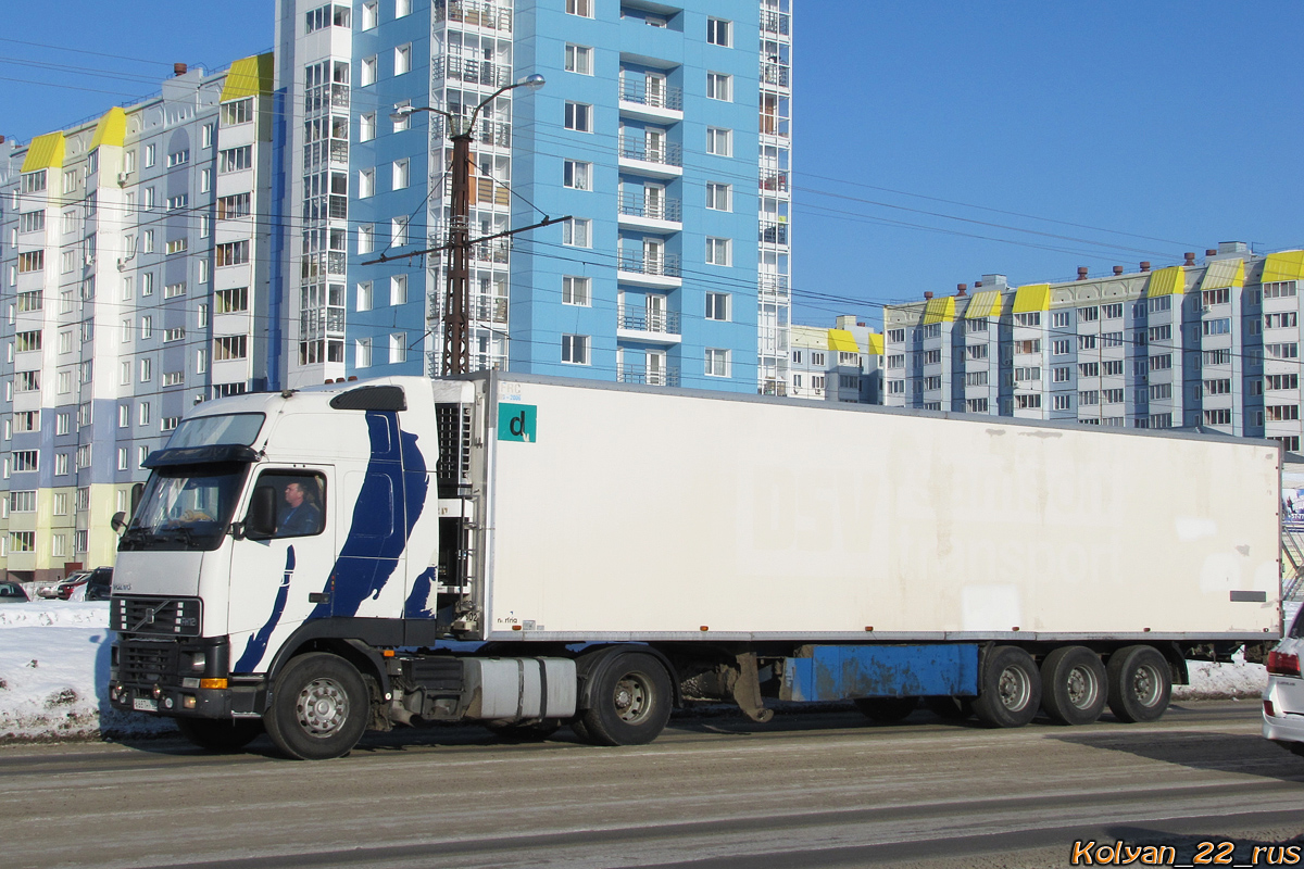 Алтайский край, № А 687 НУ 22 — Volvo ('1993) FH-Series