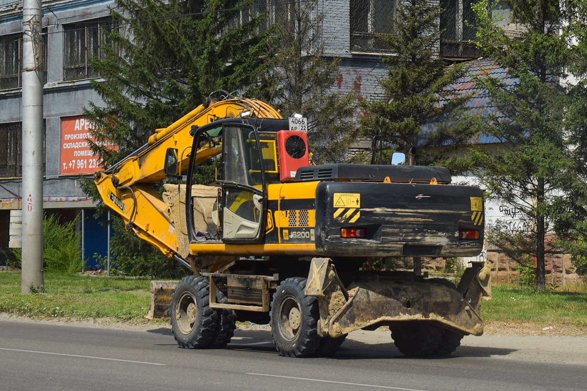 Алтайский край, № 4066 АР 22 — JCB JS200W