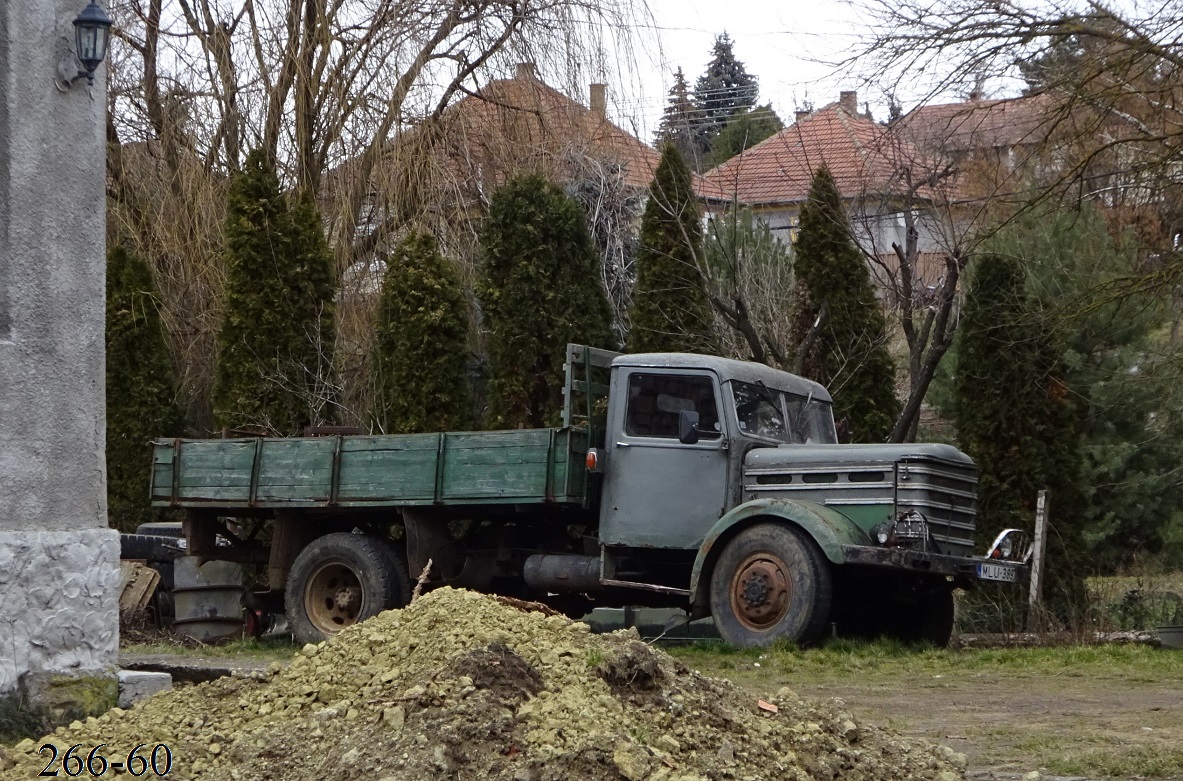 Венгрия, № MLU-389 — Csepel D-344