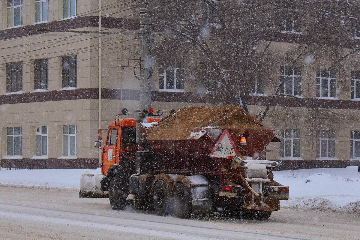 Волгоградская область, № Р 084 ХМ 34 — КамАЗ-65115-62