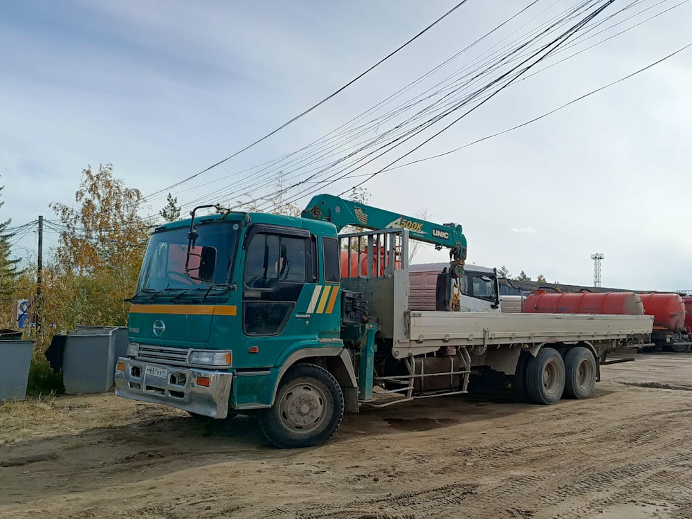 Саха (Якутия), № М 681 КА 14 — Hino Profia