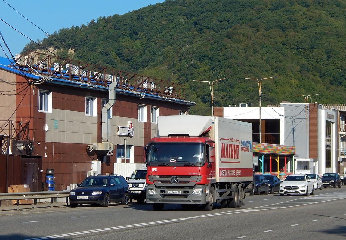 Краснодарский край, № Н 884 ХУ 37 — Mercedes-Benz Actros ('2009) 2541