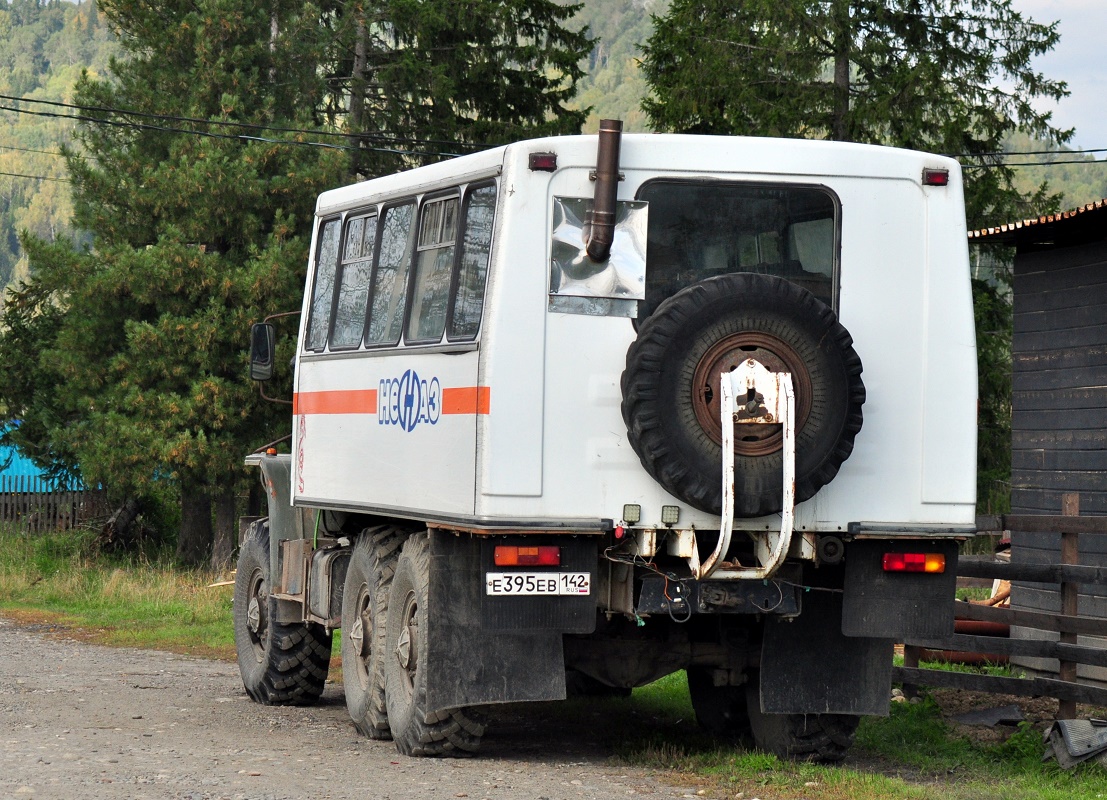 Кемеровская область, № Е 395 ЕВ 142 — Урал-4320-01