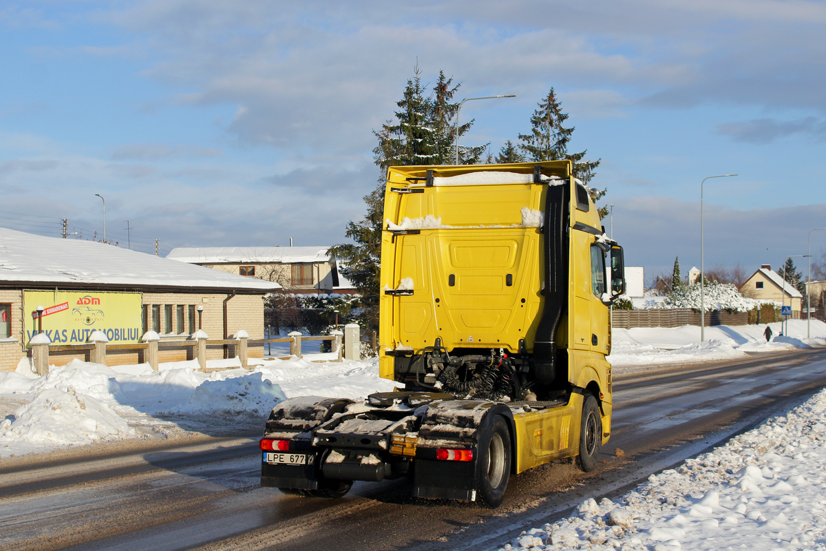 Литва, № LPE 677 — Mercedes-Benz Actros ('2011)