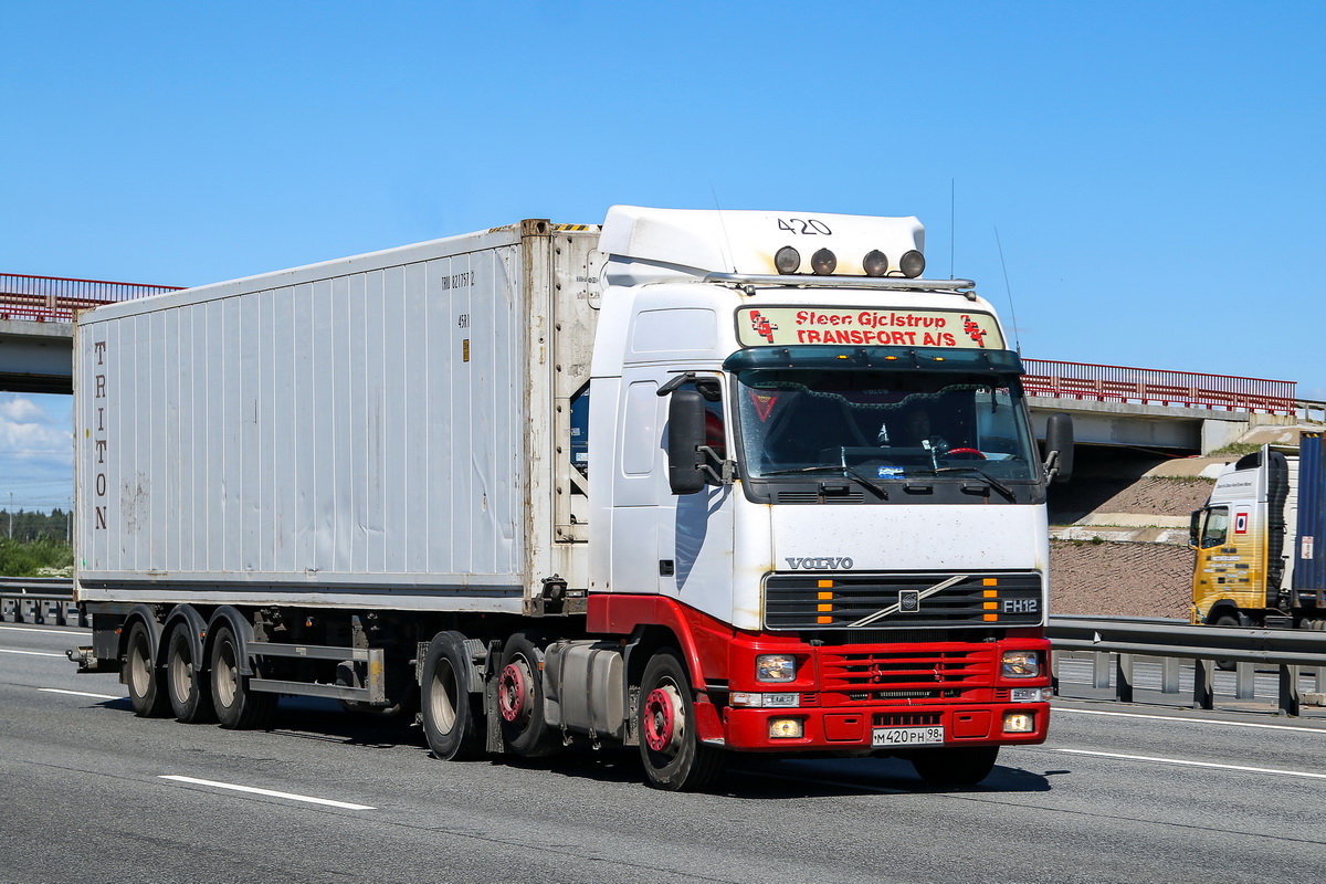 Санкт-Петербург, № М 420 РН 98 — Volvo ('1993) FH12.380