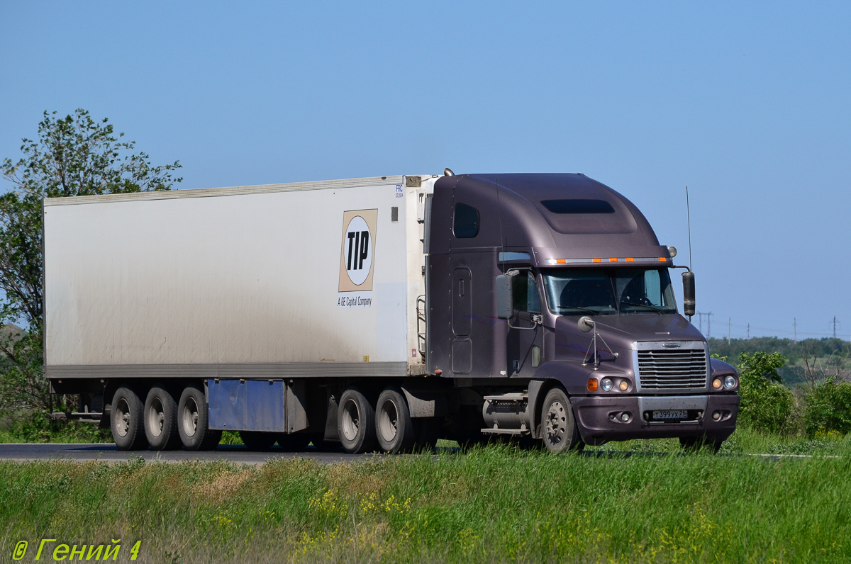 Ставропольский край, № Т 399 УХ 26 — Freightliner Century Class