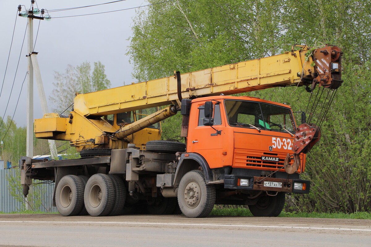 Томская область, № С 137 АХ 70 — КамАЗ-53215 (общая модель)