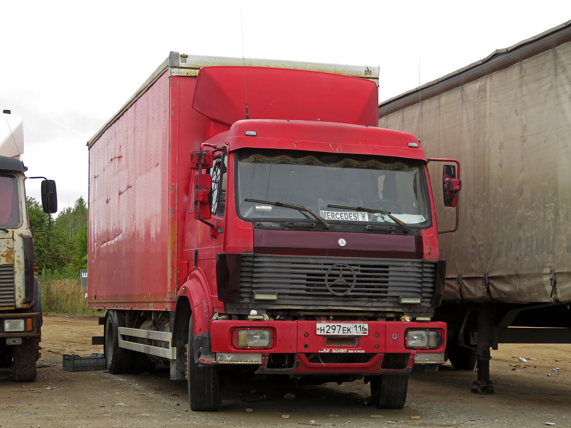 Кировская область, № Н 297 ЕК 116 — Mercedes-Benz SK 1827