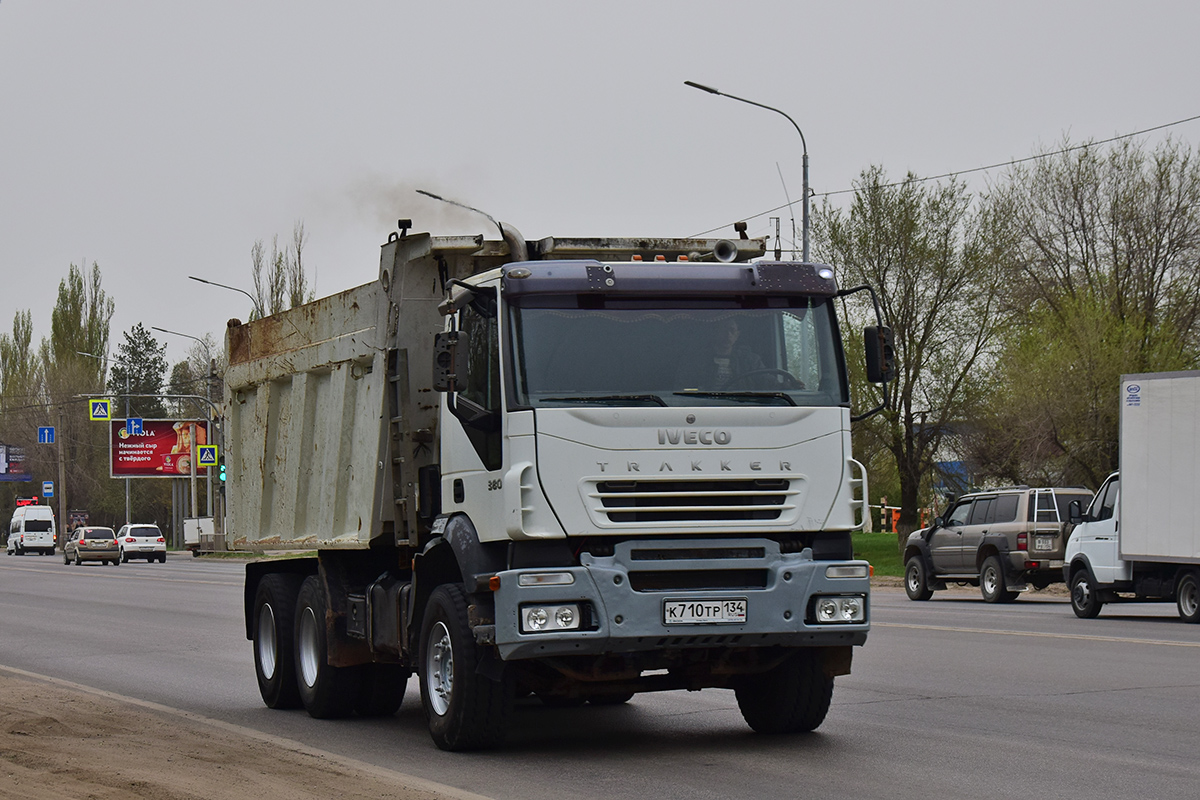 Волгоградская область, № К 710 ТР 134 — IVECO Trakker ('2004)