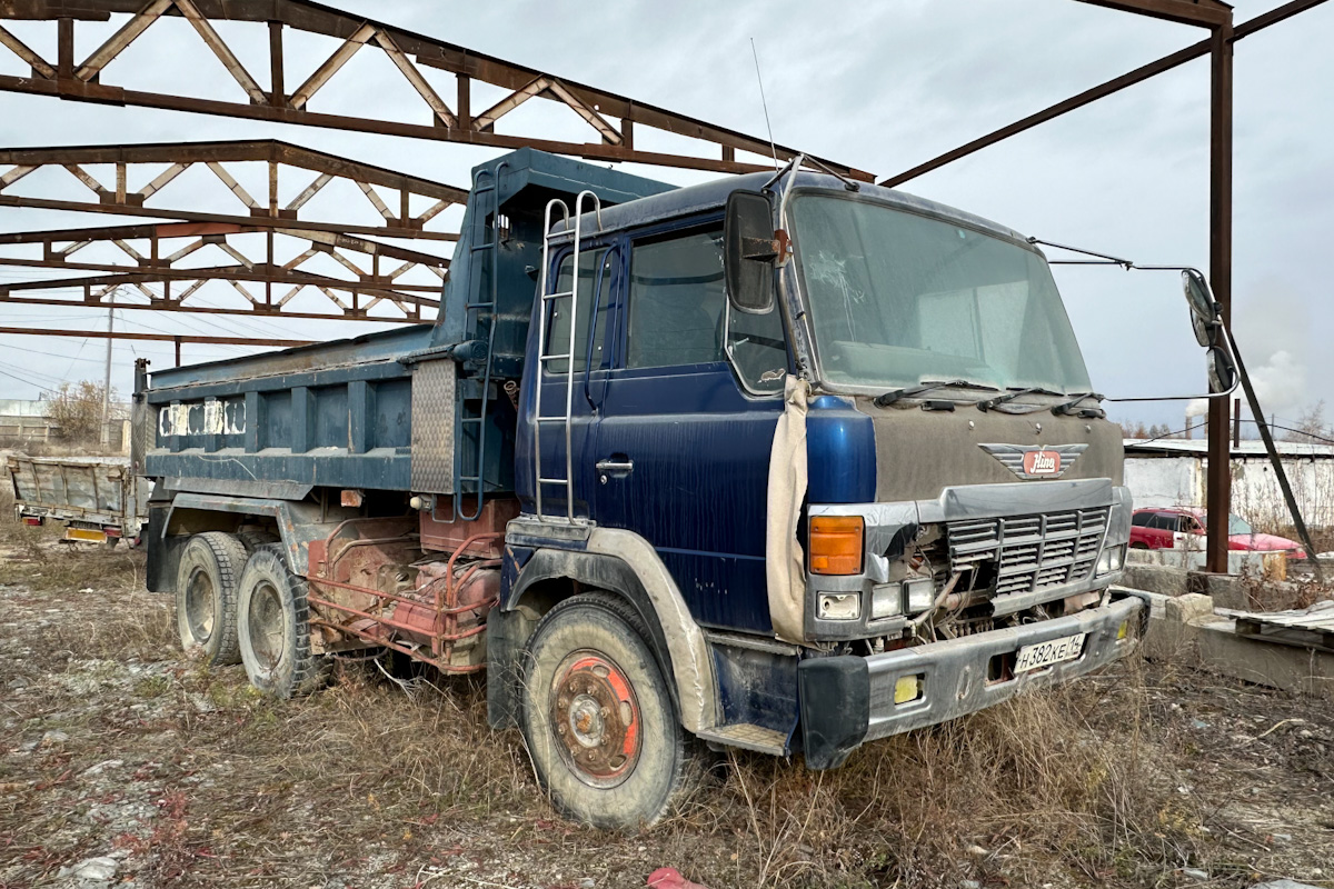 Саха (Якутия), № Н 382 КЕ 14 — Hino Profia