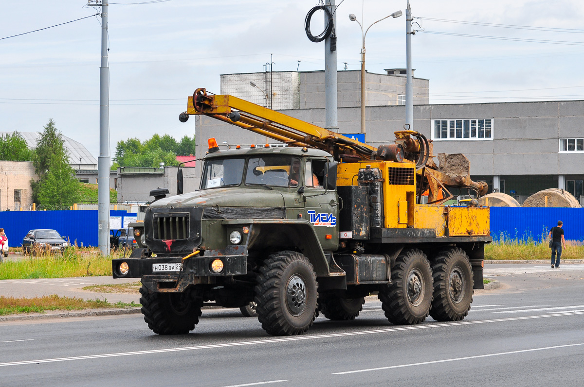 Архангельская область, № Н 038 ВА 29 — Урал-4320-41