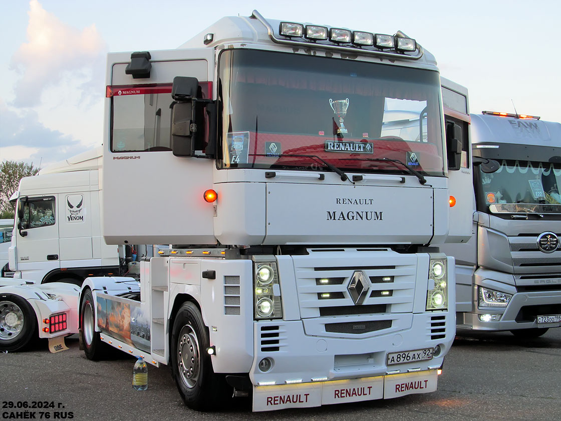 Севастополь, № А 896 АХ 92 — Renault Magnum E-Tech ('2001); Московская область — Фестиваль TruckDay 2024 — июнь