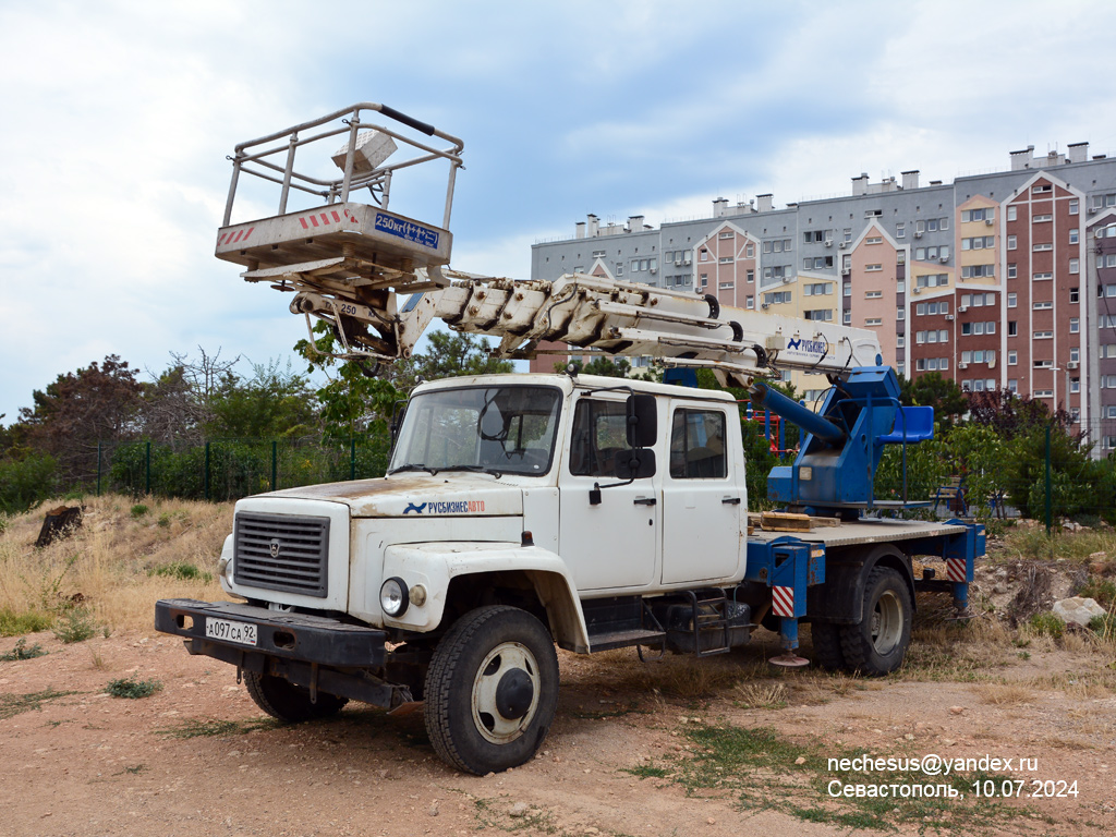 Севастополь, № А 097 СА 92 — ГАЗ-33086 «Земляк»