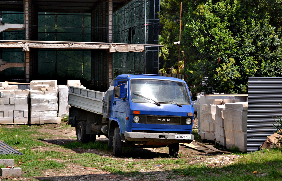 Абхазия, № А 682 РР — MAN Volkswagen G90