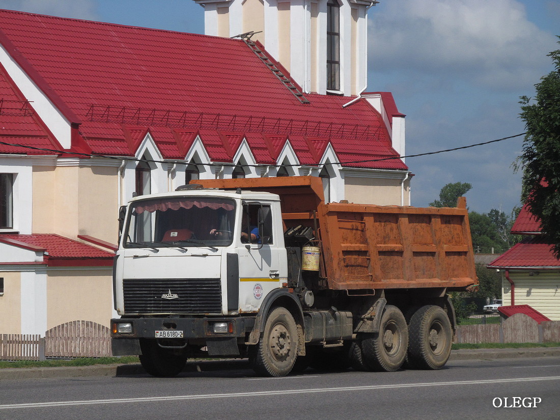 Витебская область, № АВ 6180-2 — МАЗ-5516 (общая модель)