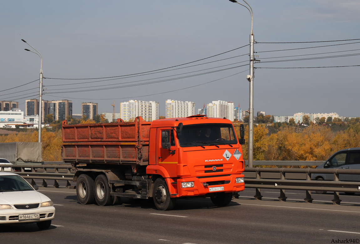 Красноярский край, № Е 526 НУ 124 — КамАЗ-65115-L4