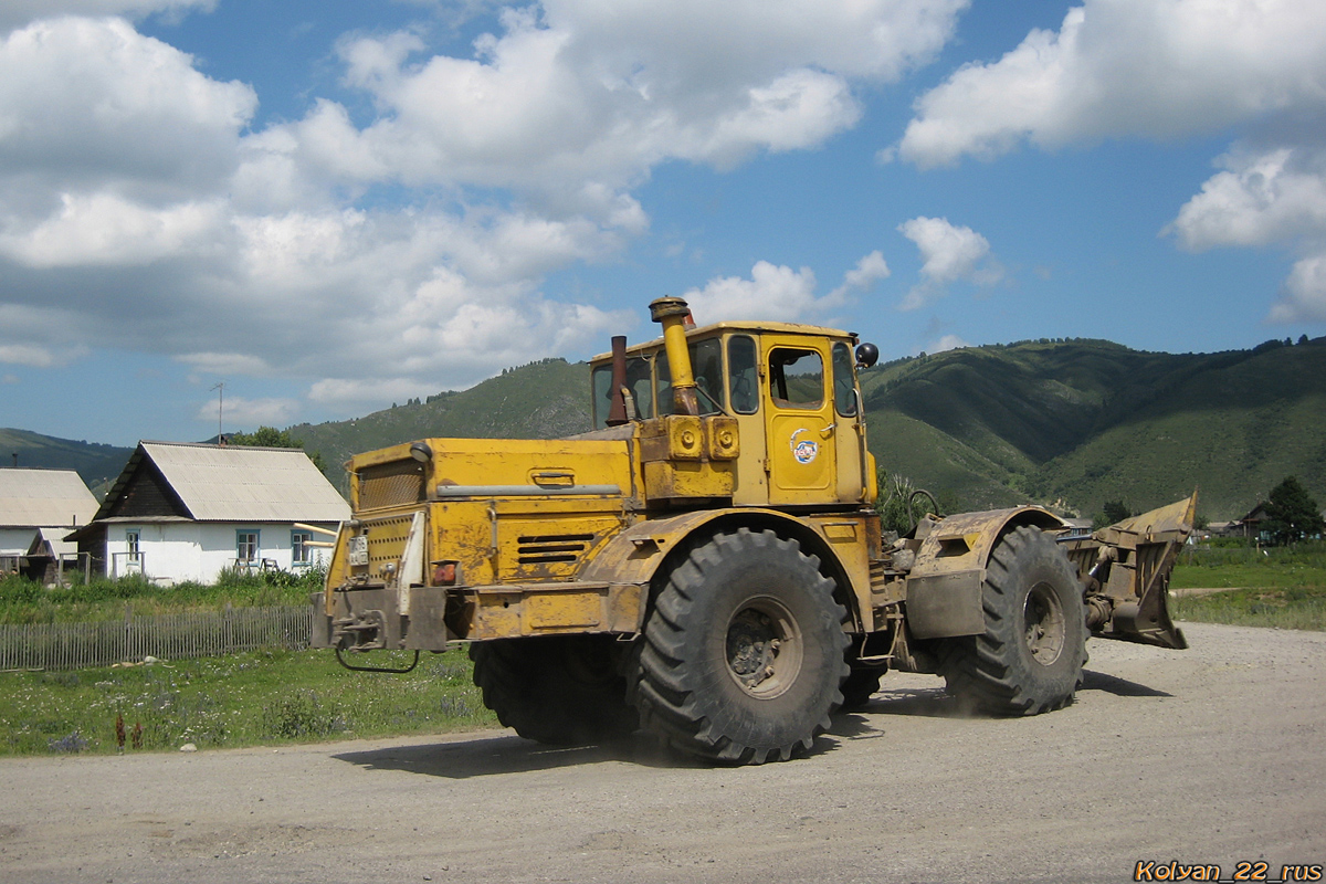 Алтайский край, № 7096 АА 22 — К-700А, К-701