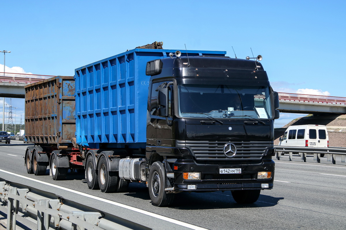 Санкт-Петербург, № В 142 УМ 198 — Mercedes-Benz Actros ('1997)