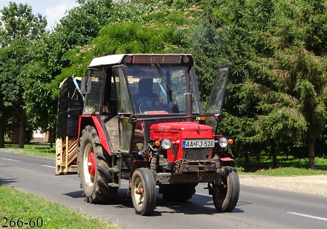 Венгрия, № AA FJ-520 — Zetor 6011