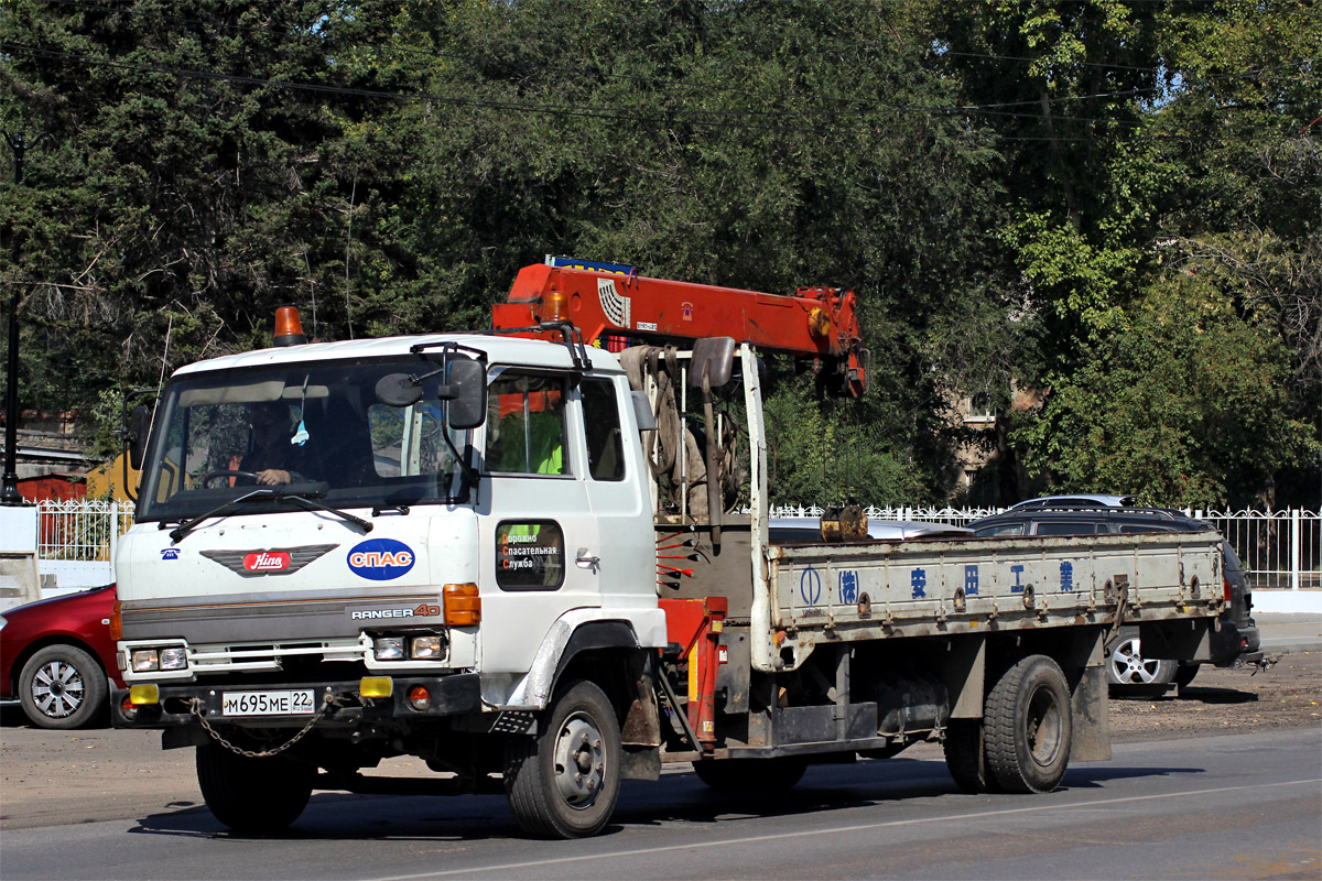 Алтайский край, № М 695 МЕ 22 — Hino Ranger