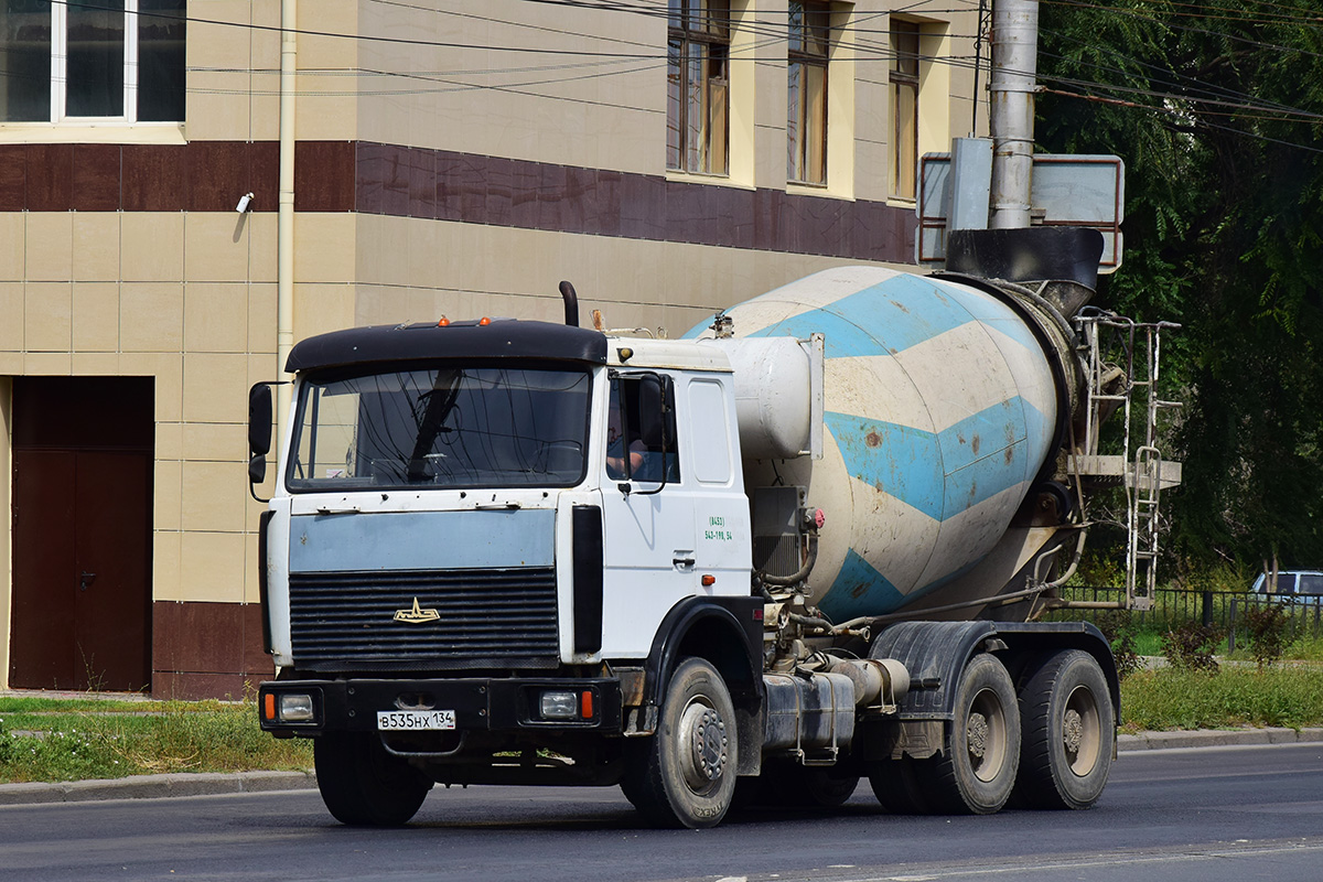 Волгоградская область, № В 535 НХ 134 — МАЗ-63035