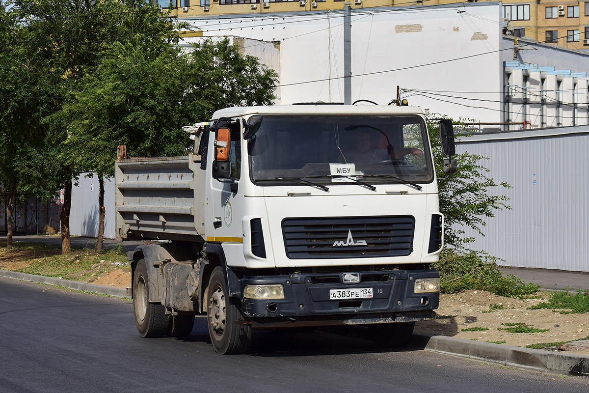 Волгоградская область, № А 383 РЕ 134 — МАЗ-5550B3