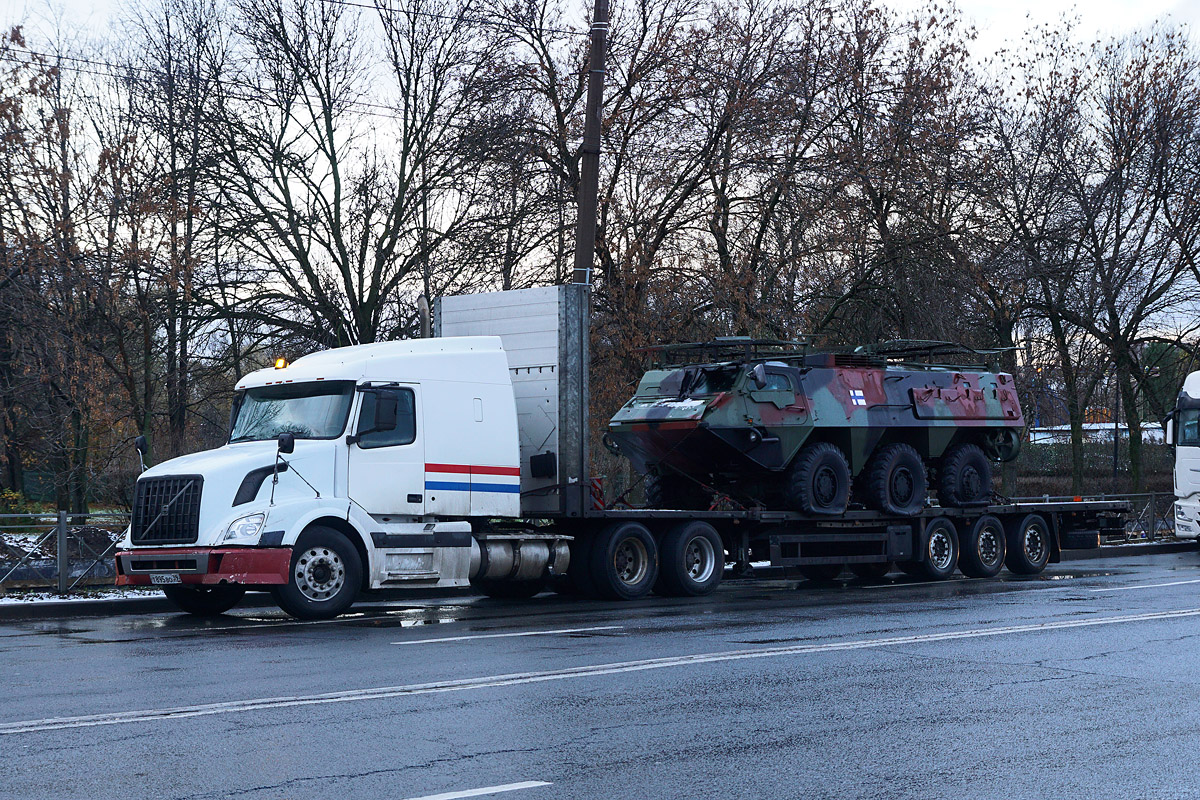 Калининградская область, № Т 895 ВО 39 — Volvo VNL630