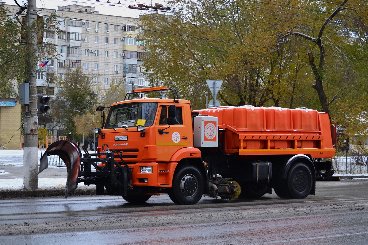 Волгоградская область, № М 322 ХН 134 — КамАЗ-53605-A5