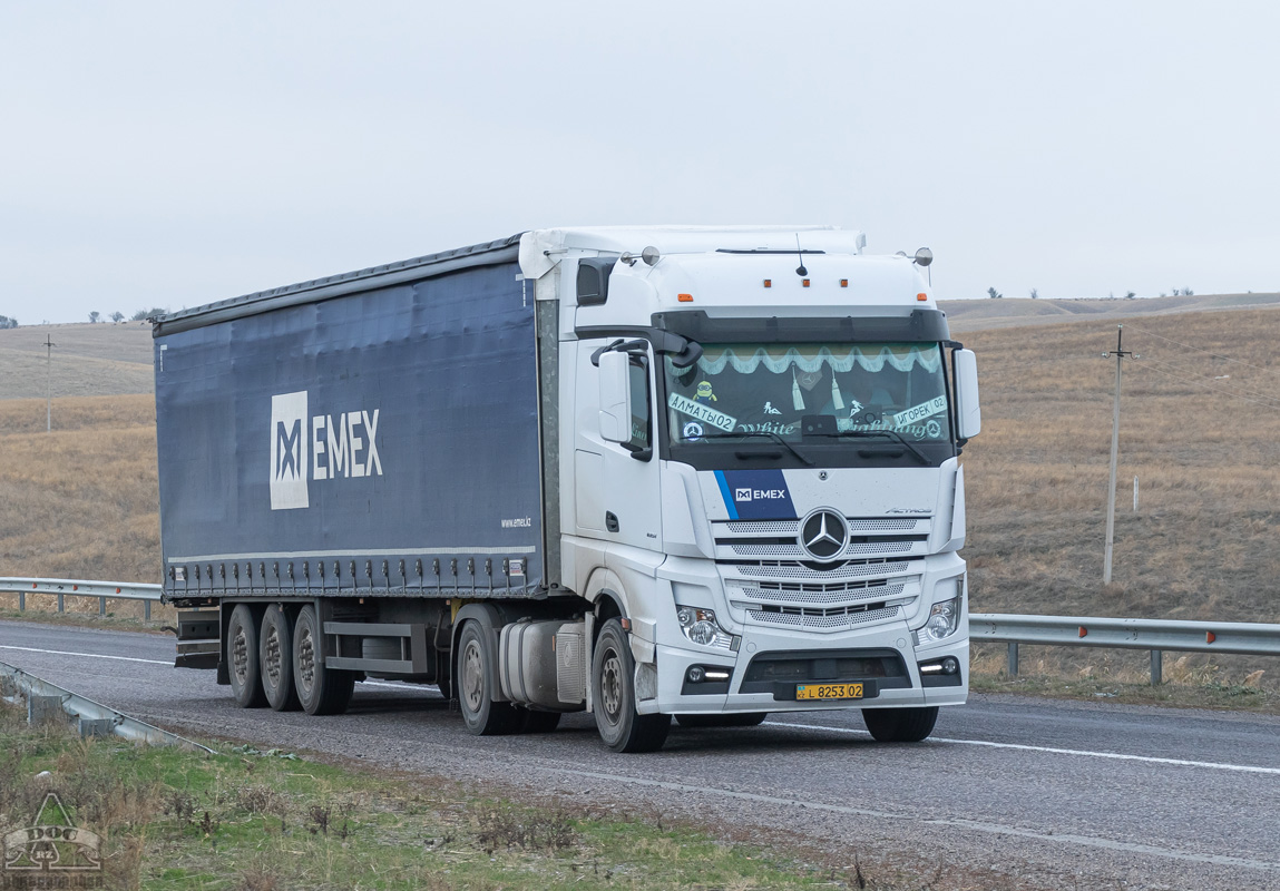 Алматы, № L 8253 02 — Mercedes-Benz Actros ('2018) 1851