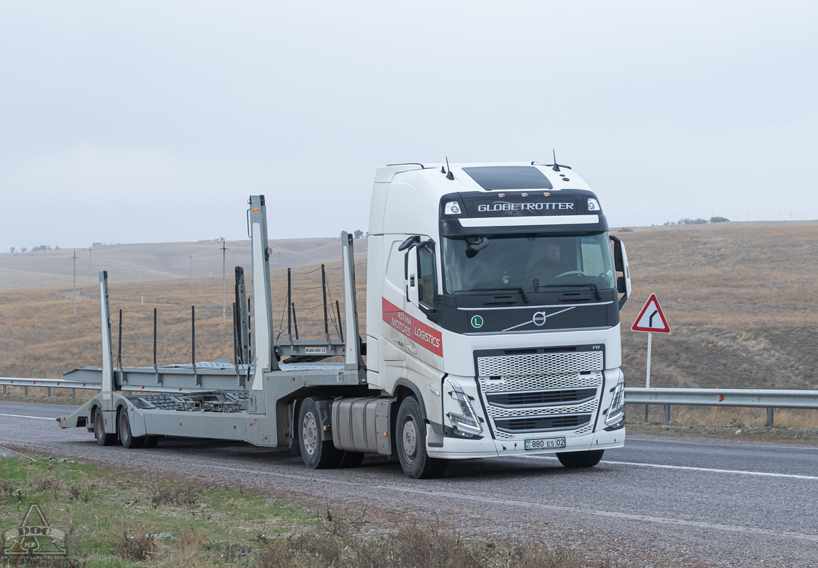 Алматы, № 880 ES 02 — Volvo ('2020) FH.460