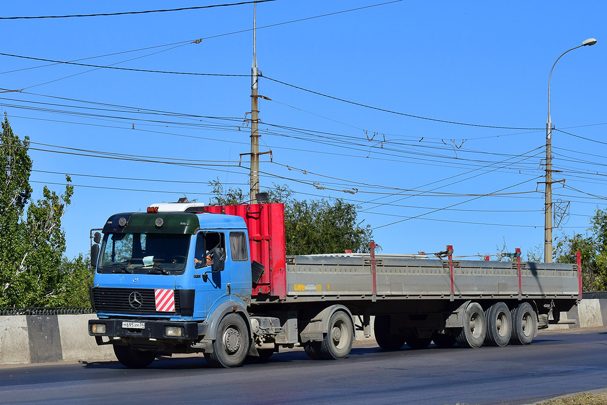 Волгоградская область, № М 695 ХМ 34 — Mercedes-Benz SK (общ. мод.)