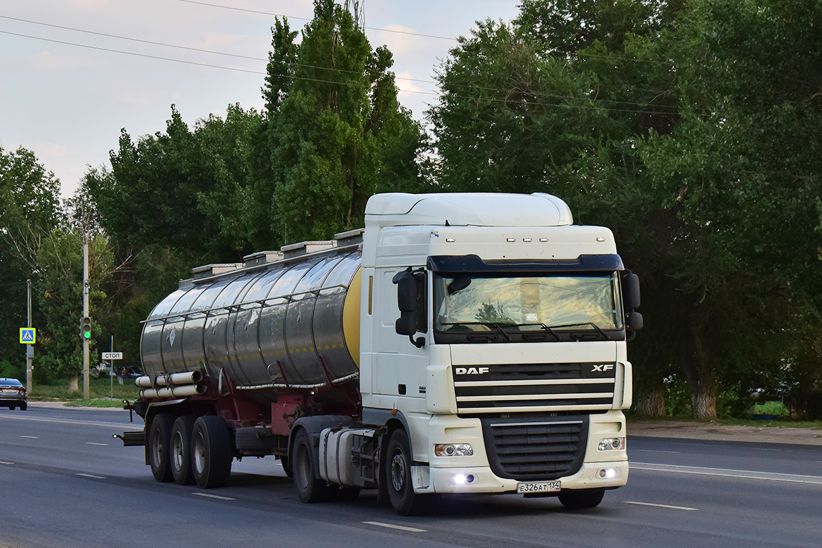 Волгоградская область, № Е 326 АТ 134 — DAF XF105 FT