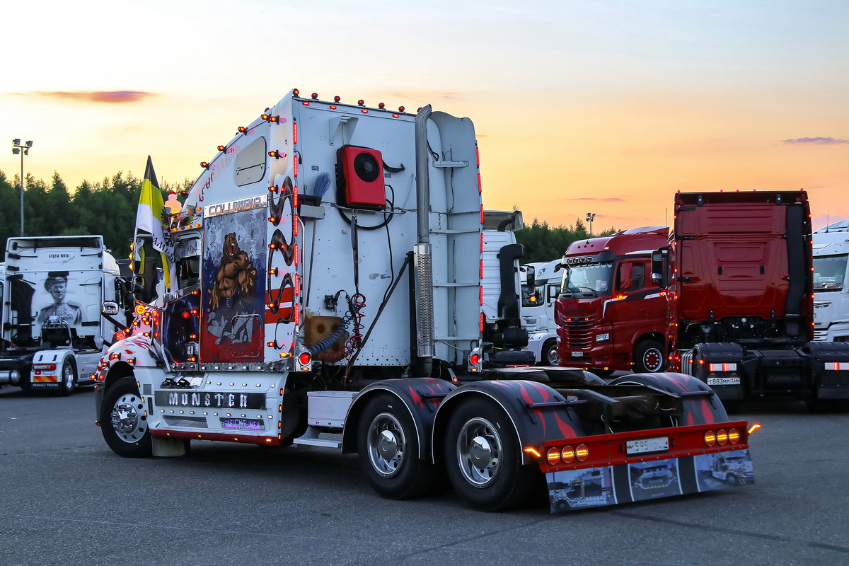 Ярославская область, № М 595 УО 76 — Freightliner Columbia; Московская область — Фестиваль TruckDay 2024 — июнь