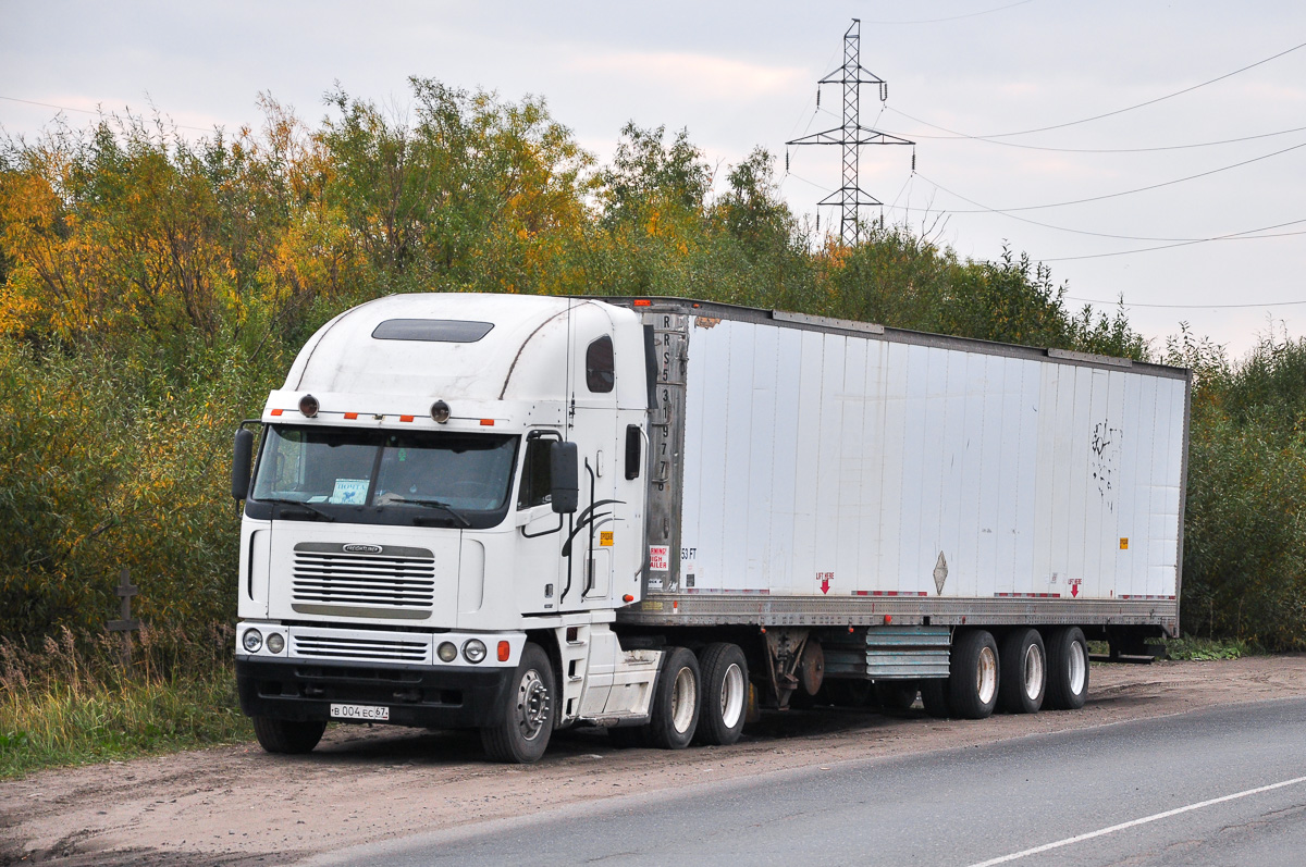 Смоленская область, № В 004 ЕС 67 — Freightliner Argosy